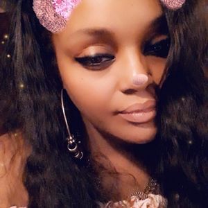 Meet your Posher, Corine